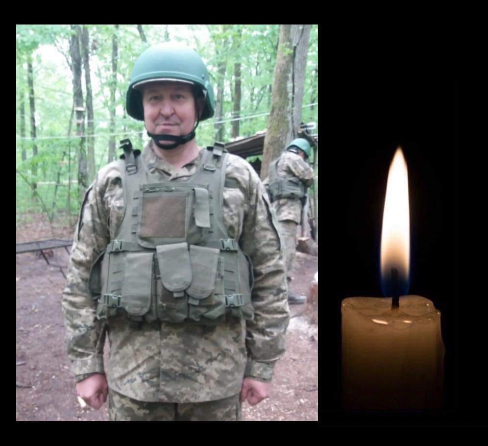 На Буковині прощаються з військовим, що загинув на війні з росією