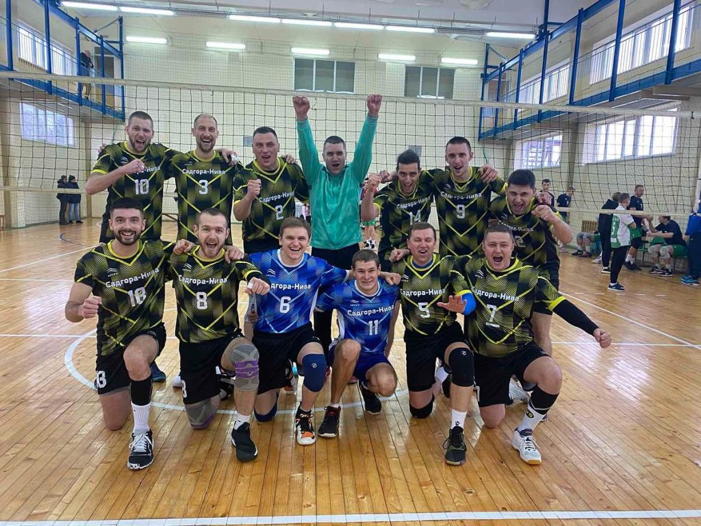 Волейбольна команда «САДГОРА-НИВА» лідирує у друголіговому чемпіонаті України