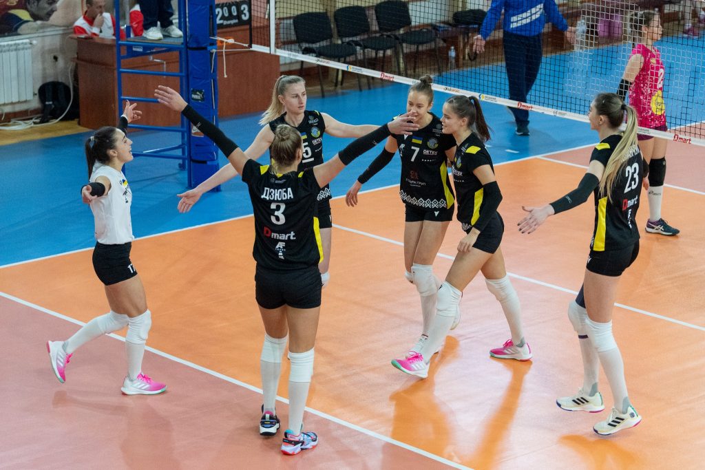 «Буковинка» вийшла до «Фіналу восьми» Кубку України з волейболу