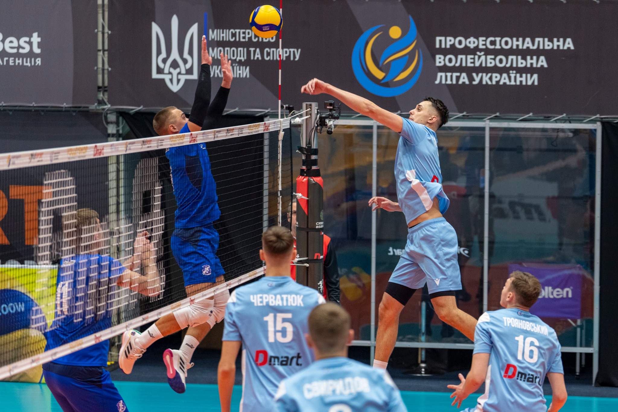 Волейболісти «Буковини» пробились у фінальний етап Кубка України
