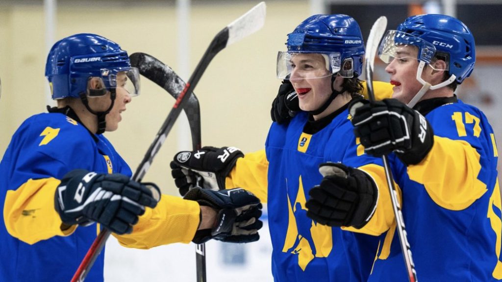 На молодіжному чемпіонаті світу з хокею Україна перемогла Естонію