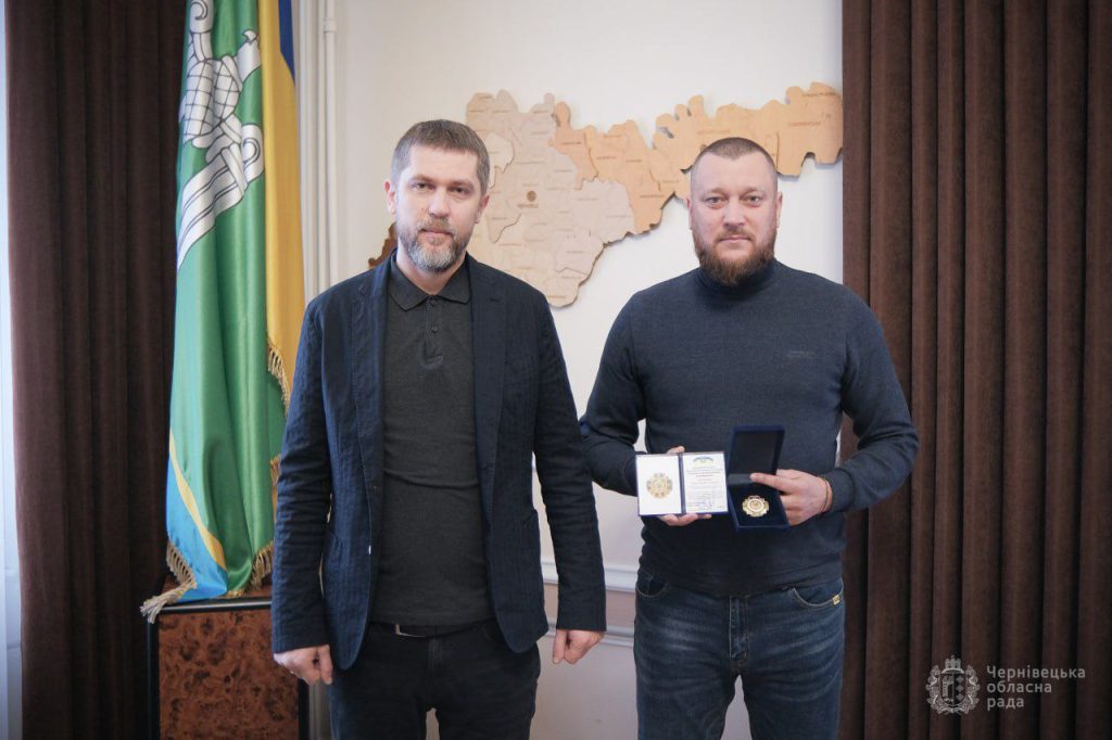 Військовий з Буковини Олександр Церковний отримав відзнаку Чернівецької обласної ради «За заслуги перед Буковиною». 