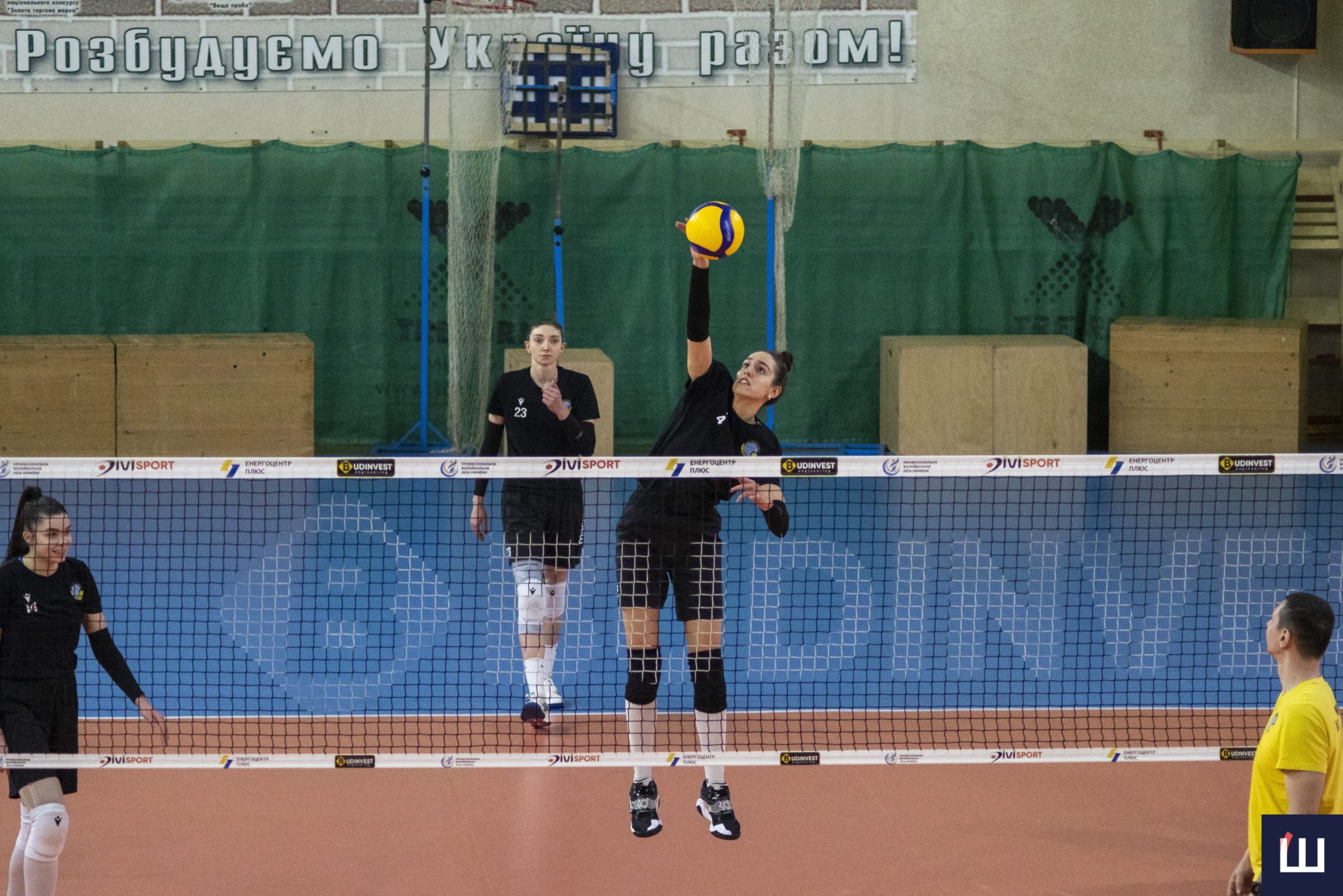 «Чернівці зараз — серце волейболу»: як чернівецька «Буковинка» стала третьою командою України