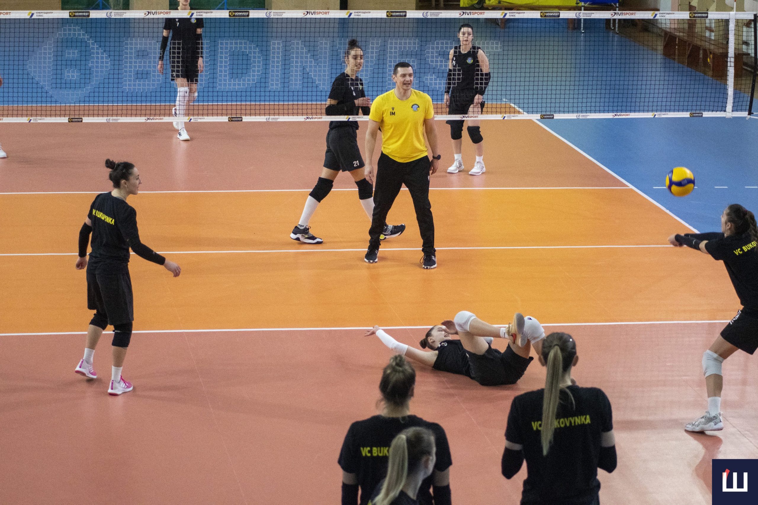 «Чернівці зараз — серце волейболу»: як чернівецька «Буковинка» стала третьою командою України