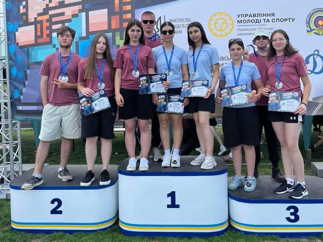 Лучники з Чернівців здобули призові місця на чемпіонаті України серед юніорів та кадетів