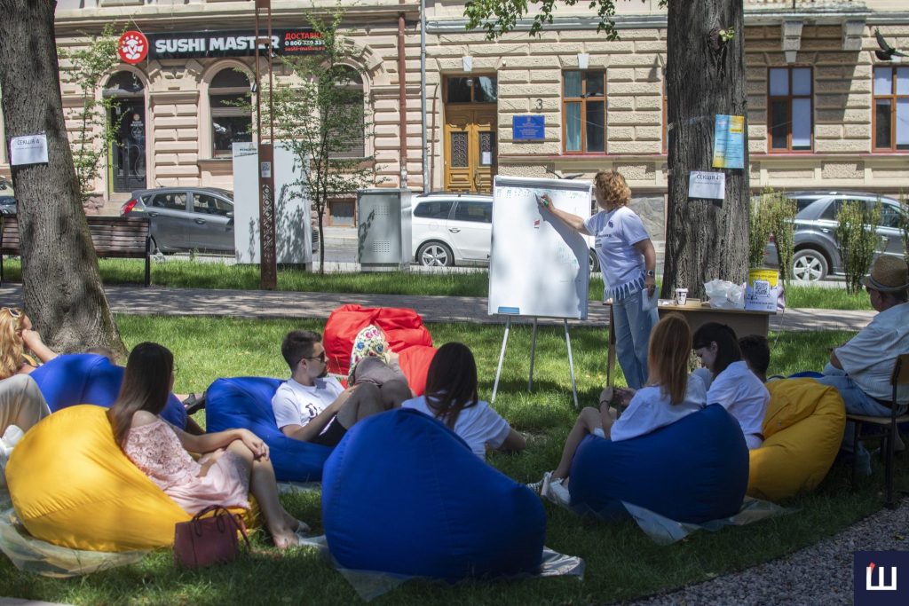 У сквері Дня Вишиванки відбудеться Арт-Пікнік