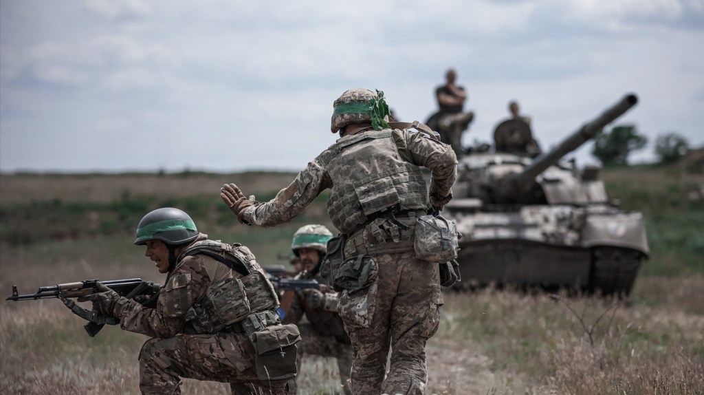 У Чернівцях відкриють виставку, присвячену українським військовикам, волонтерам і медикам