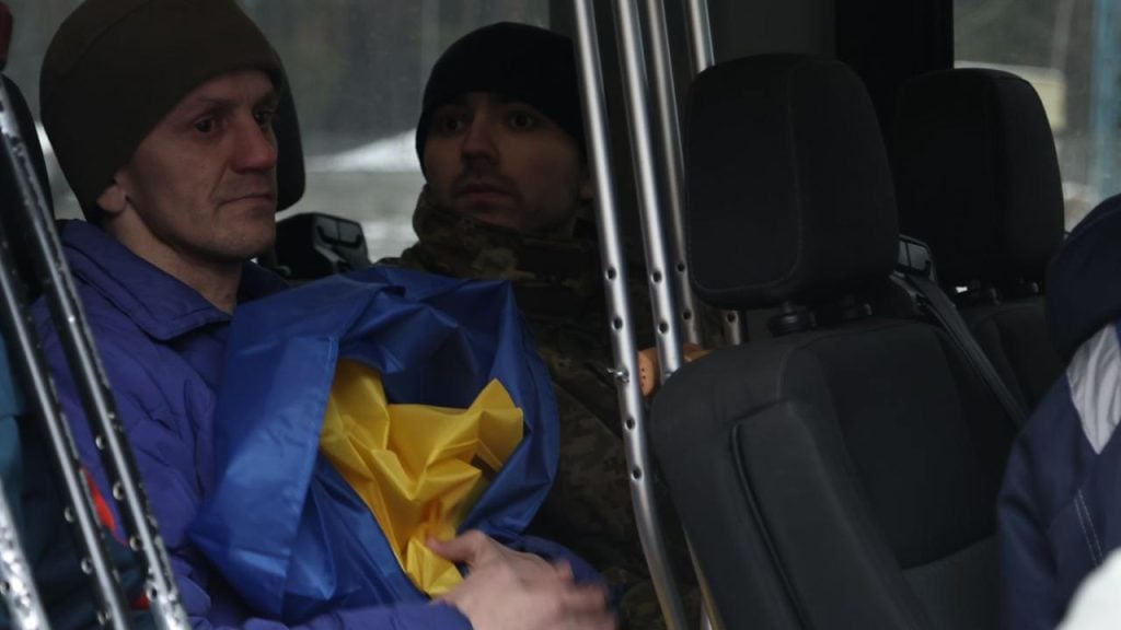 З російського полону повернули 25 військовиків і цивільних