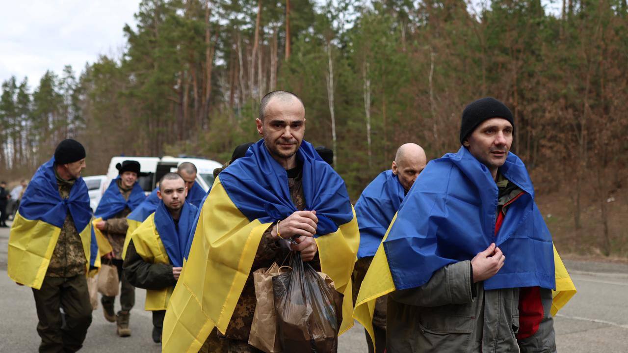 З російського полону повернули 175 українських військовиків