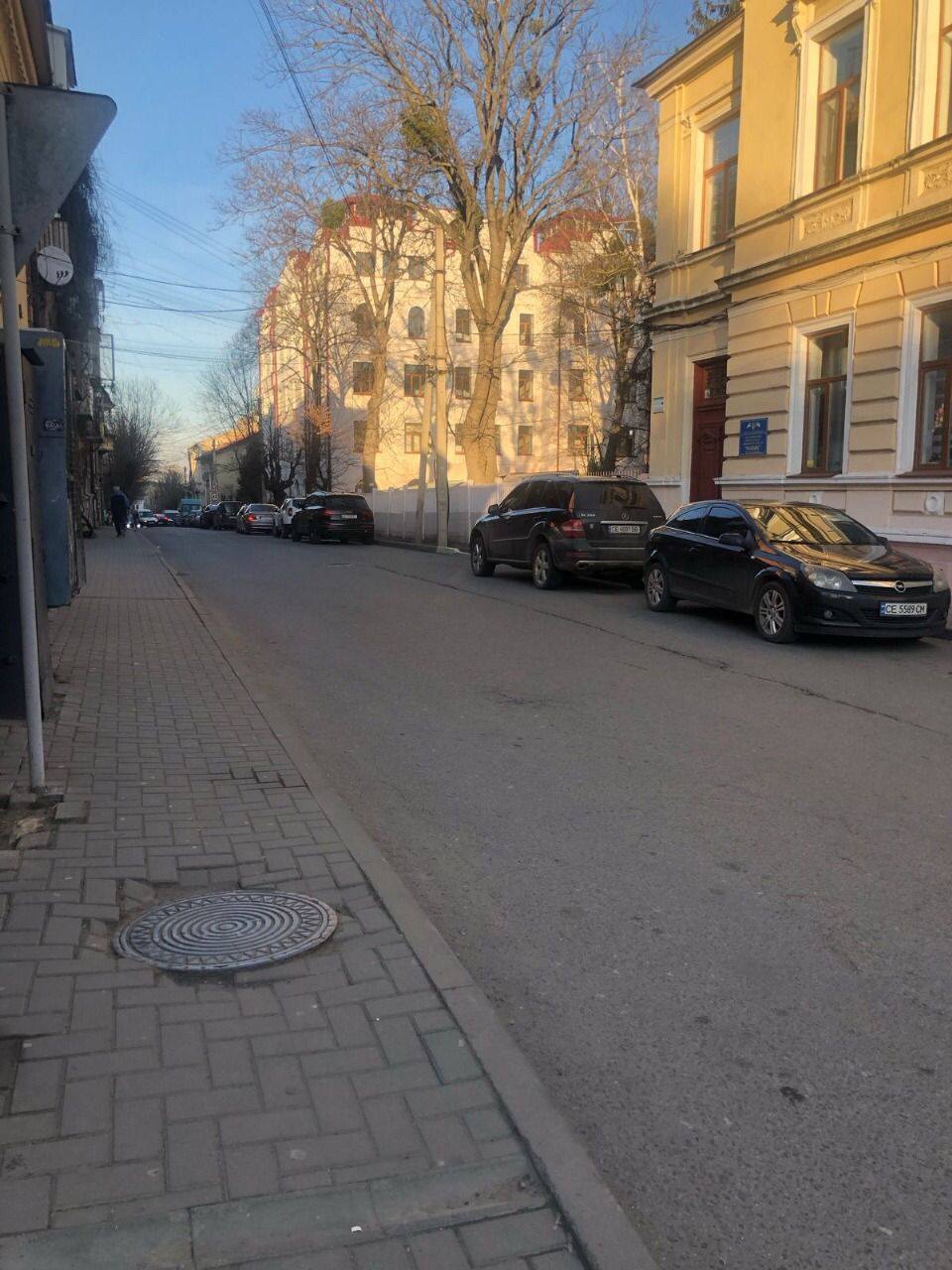У Чернівцях на двох вулицях змінили напрямок руху