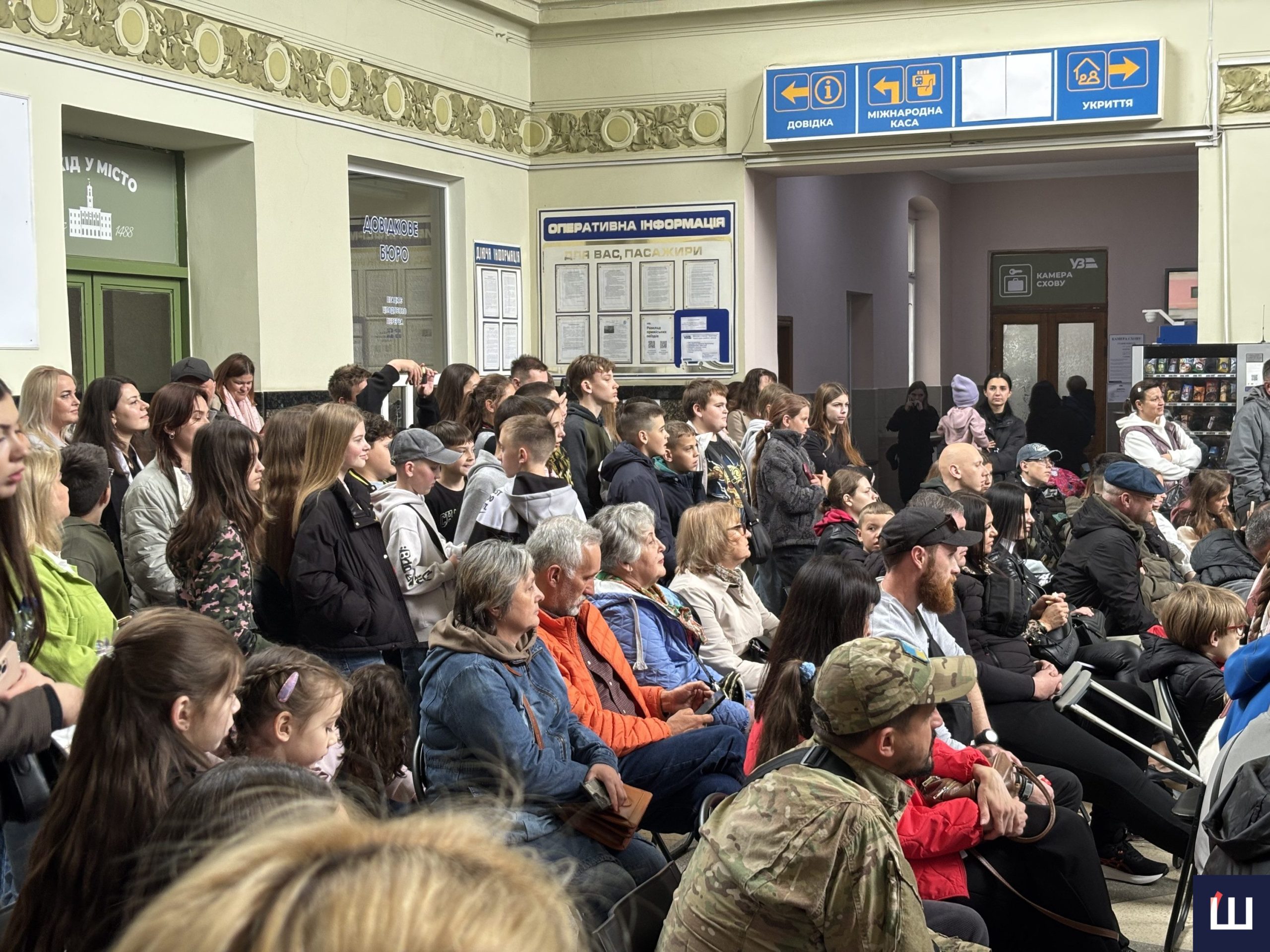 Головна декорація – ретропаротяг: у Чернівцях показали адаптовану постановку п’єси «Зірка без імені»