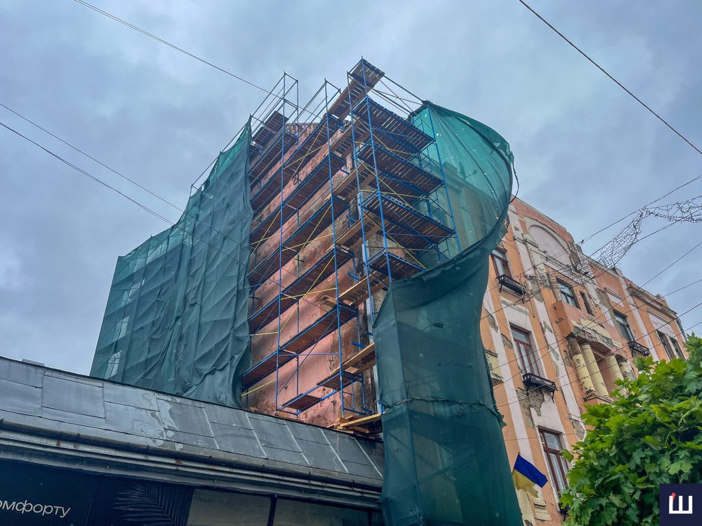 У Чернівцях розпочали реставрацію історичної будівлі на вулиці Ольги Кобилянської
