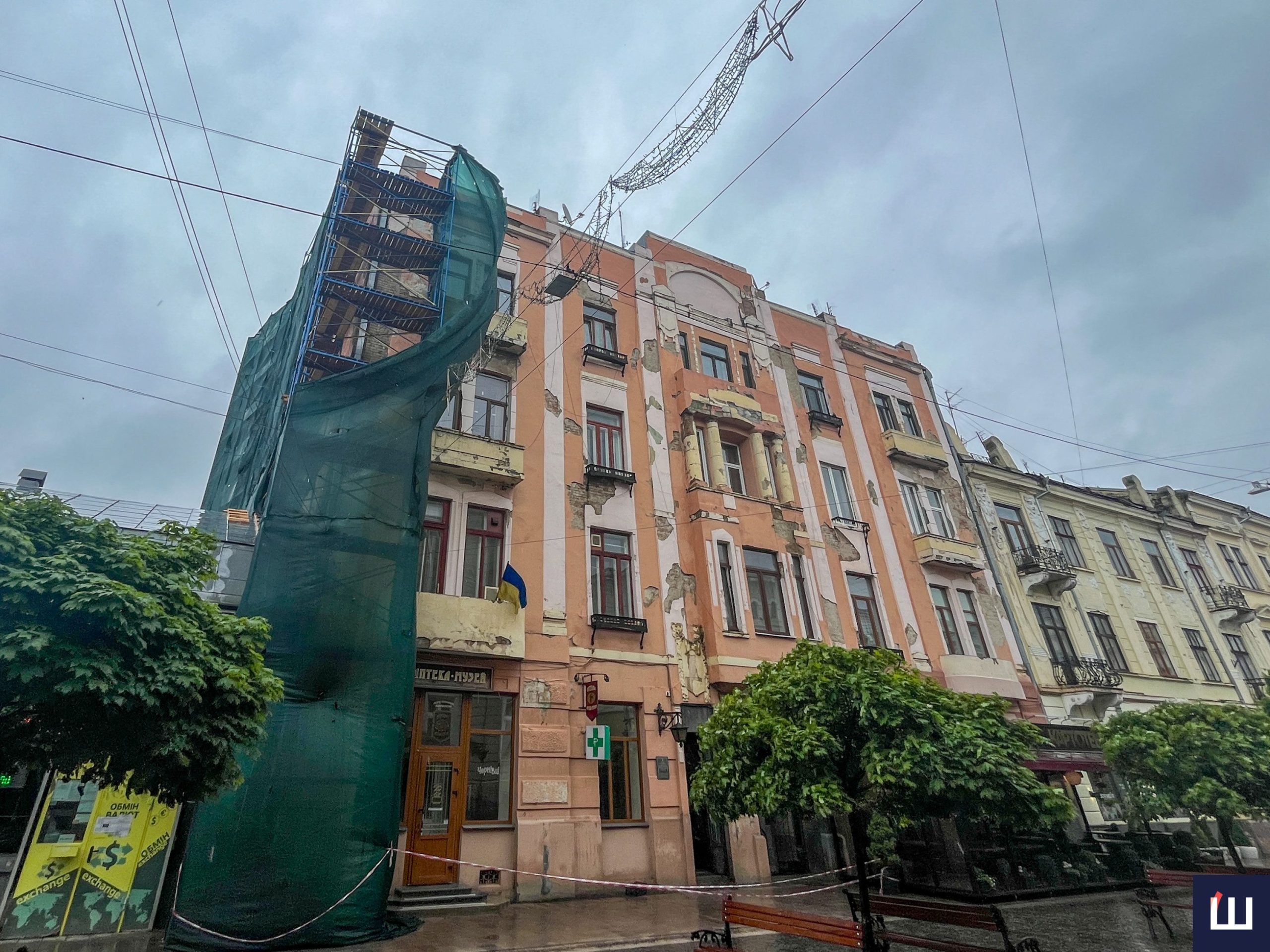 У Чернівцях розпочали реставрацію історичної будівлі на вулиці Ольги Кобилянської