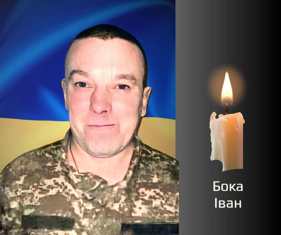 На Буковині попрощаються з трьома військовиками, які загинули на війні з росією