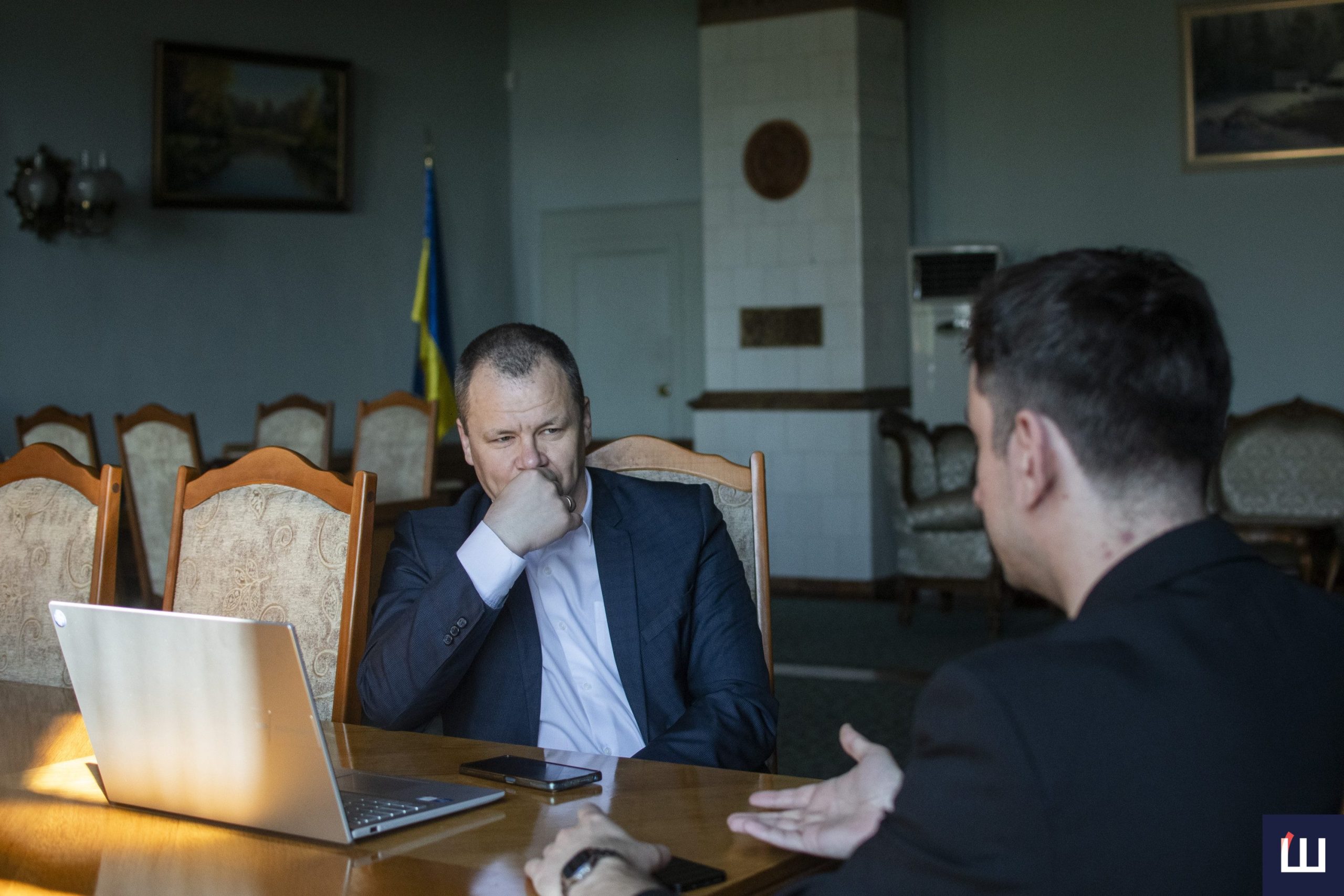 Руслан Білоскурський рік на посаді ректора Чернівецького національного університету імені Юрія Федьковича. До цього він працював викладачем та деканом економічного факультет