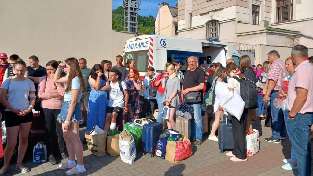 Буковинці, які потрапили у ДТП у Франції, прибули до Чернівців