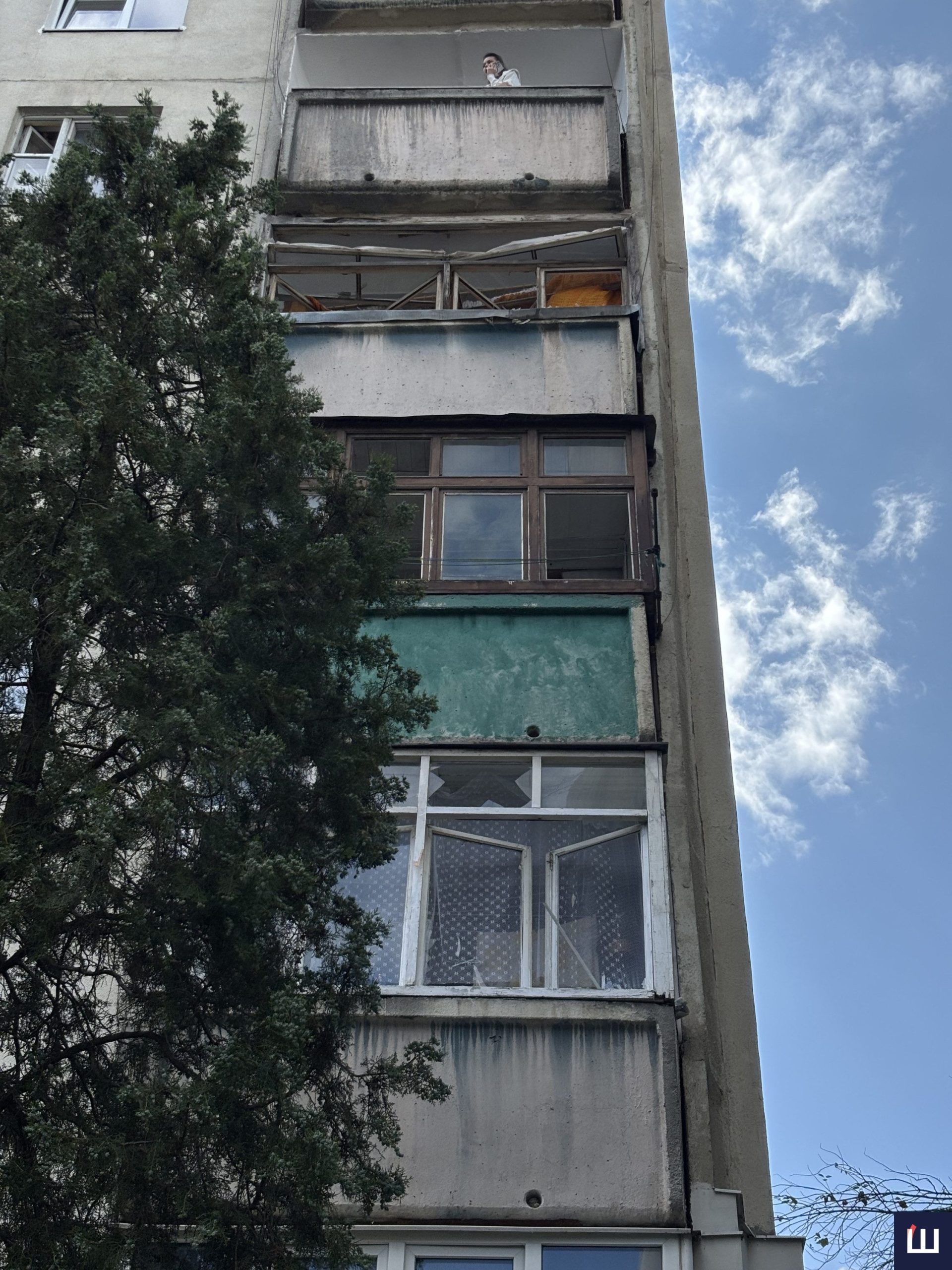 У Чернівцях, внаслідок російської атаки, зазнали пошкодження будинки на одній з вулиць