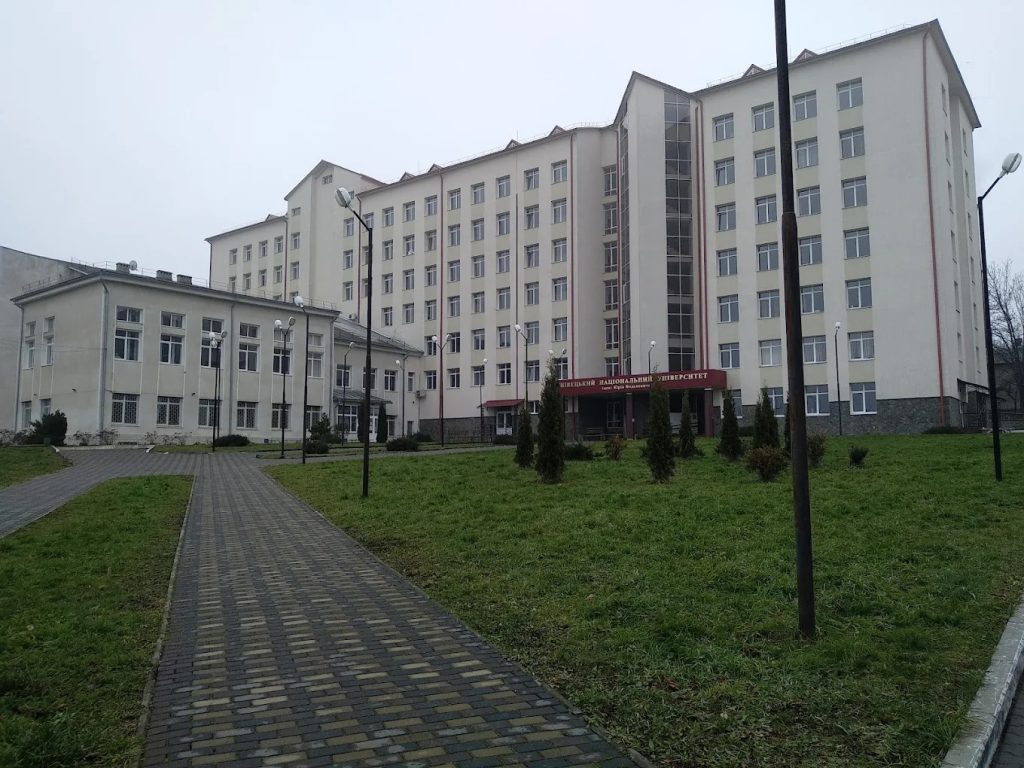 У 8 корпусі Чернівецького національного університету оновлять аудиторії: що відомо
