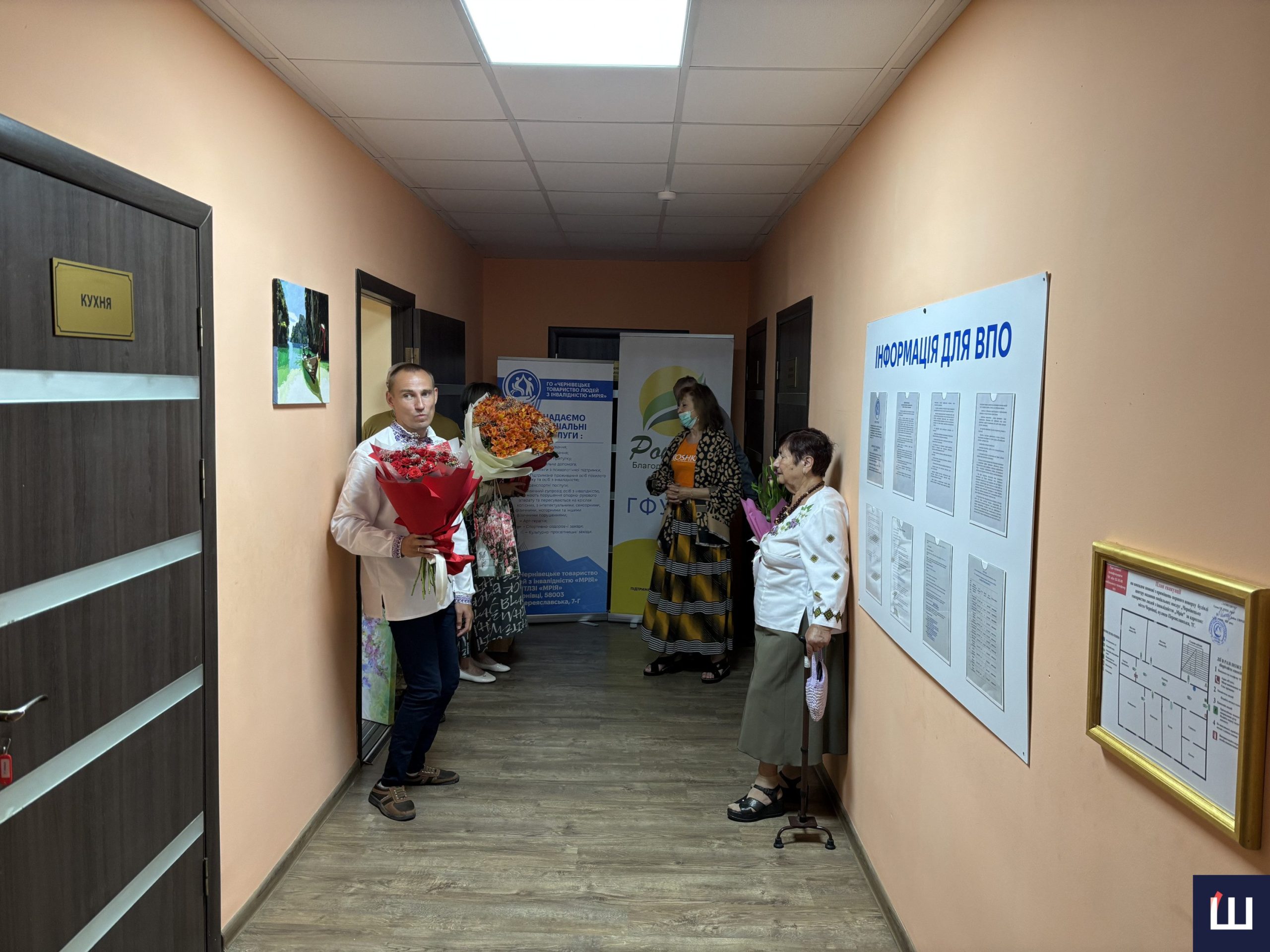 Інформування, тренінги та допомога: у Чернівцях відкрили Центр надання соціальної допомоги