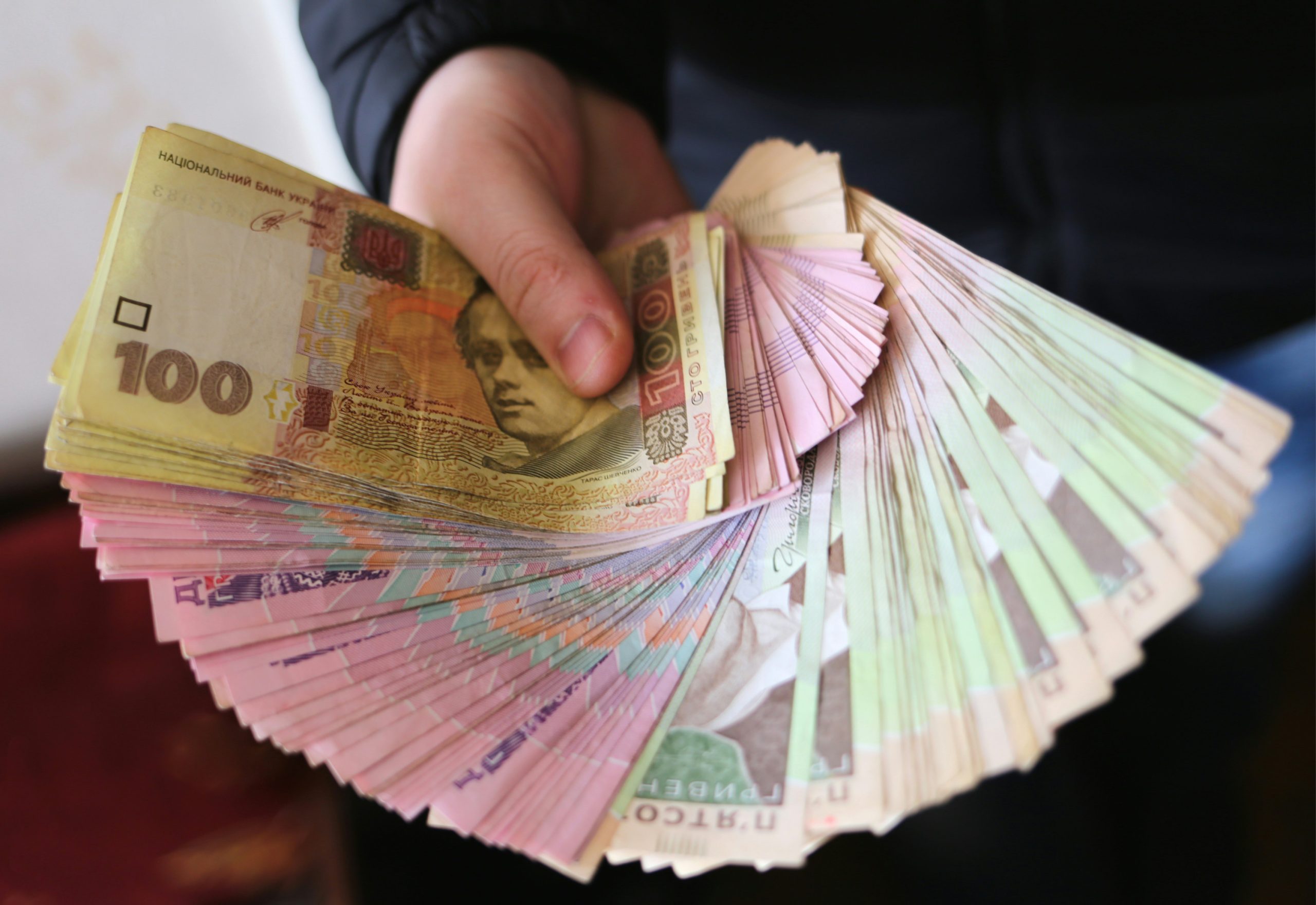 Уряд збільшить розмір стипендій для школярів і студентів