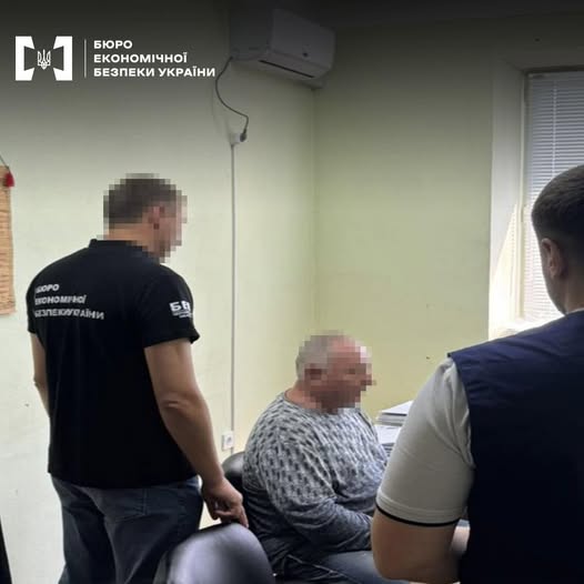 У Чернівцях експосадовцю ЧТУ повідомили про підозру