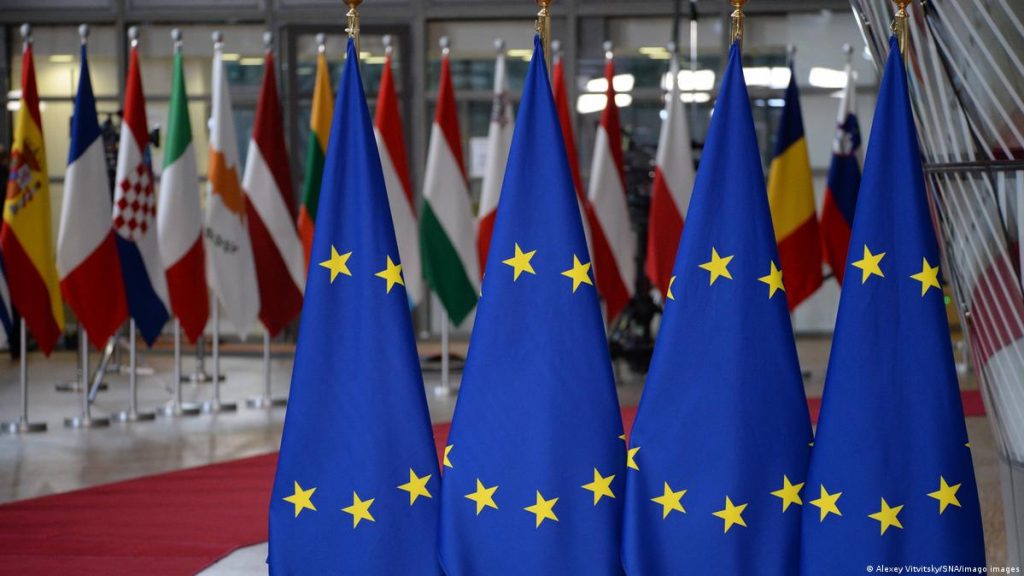 Євросоюз представив 19 пакет санкцій проти рф. Що він передбачає