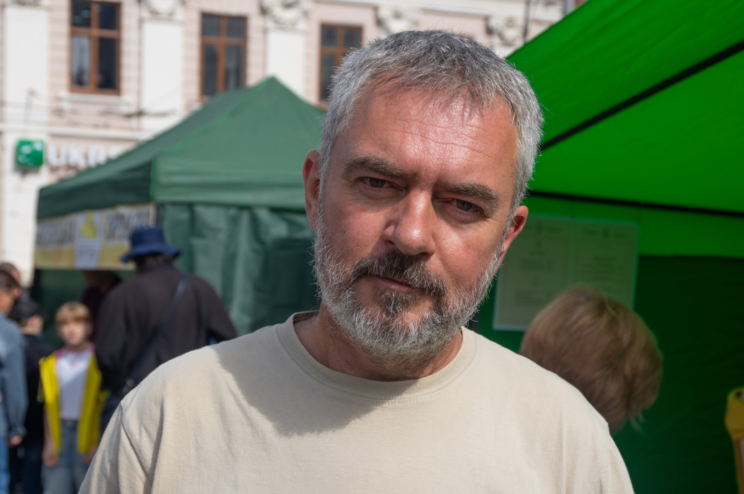 «Це ідеальний спосіб реабілітації після фронту»: ветеран із Буковини заснував крафтовий бренд