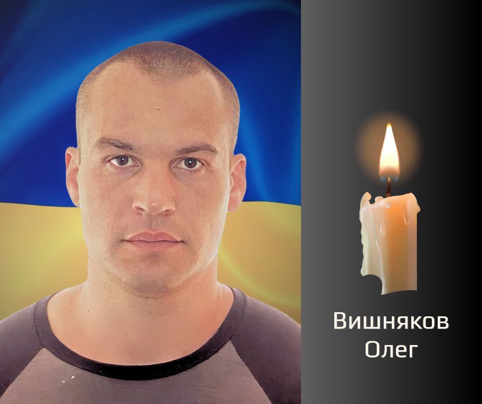 На Буковині прощаються з військовим, що загинув на війні з росією