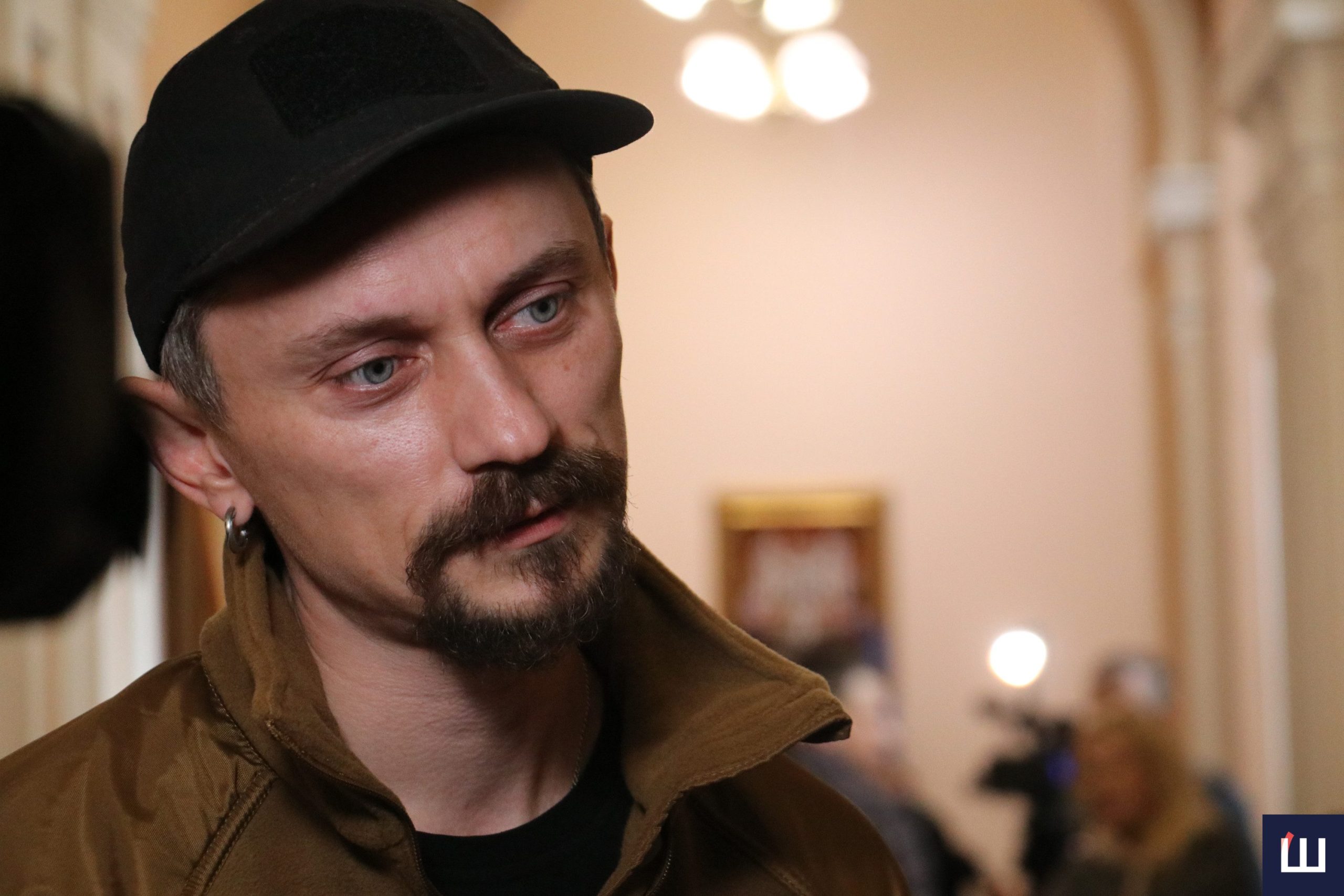 Фотовиставку «Прапороносці» презентували у стінах Чернівецької міської ради