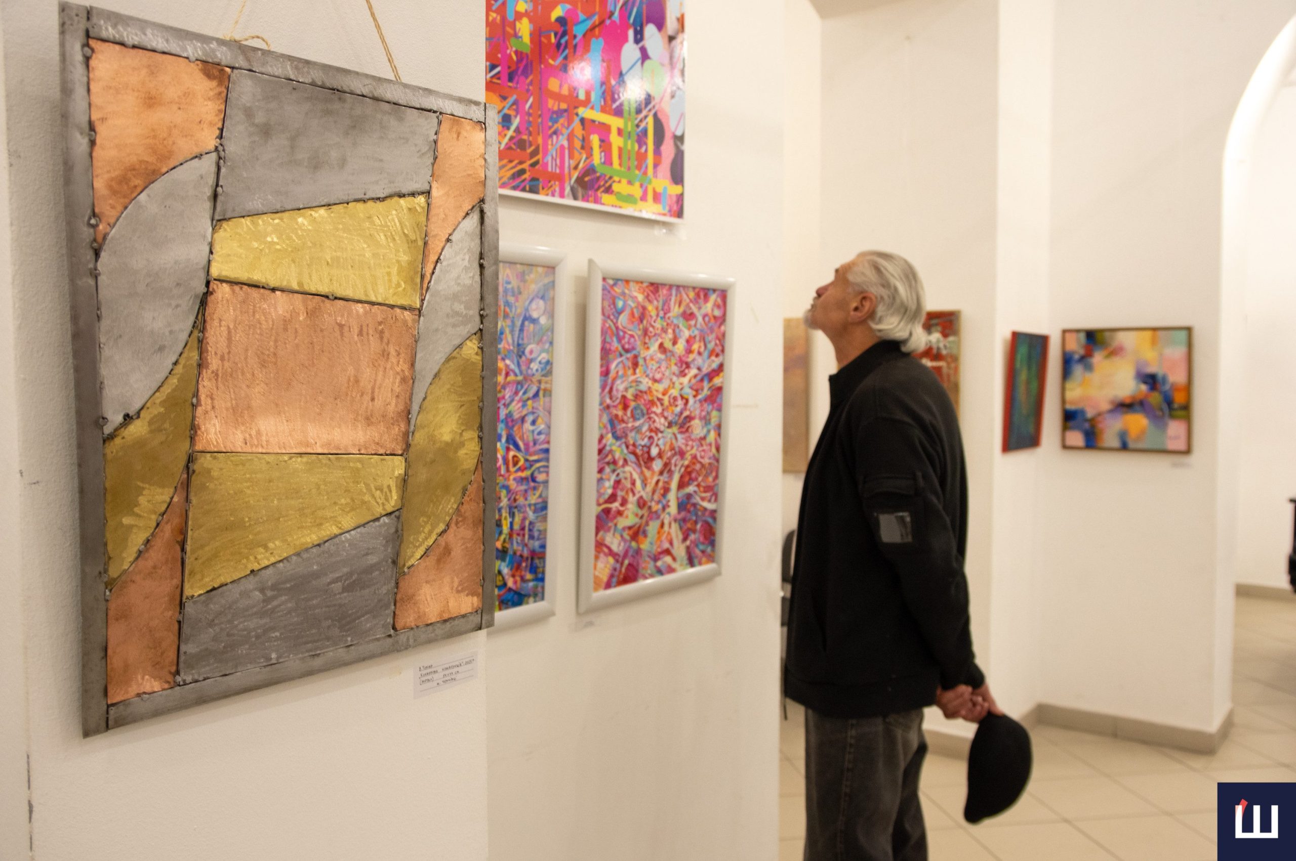 VI Всеукраїнське трієнале абстрактного мистецтва “ART-AKT” відкрили у Чернівцях 