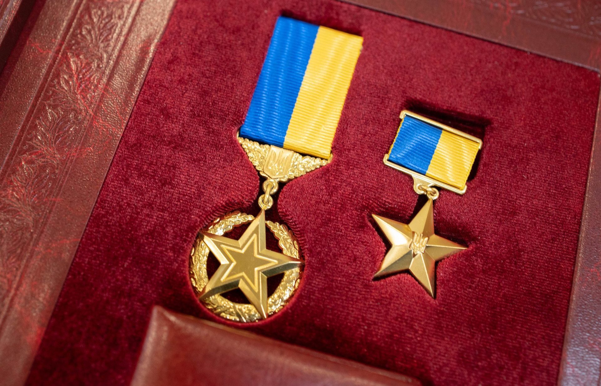 Зеленський присвоїв звання Герой України посмертно чотирьом українцям