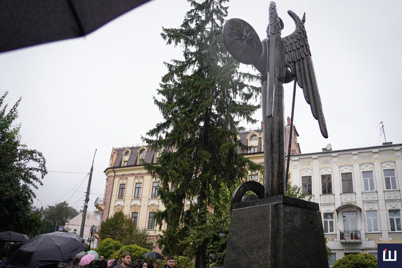 У Чернівцях відбулися заходи з нагоди Дня захисників і захисниць України. Фото