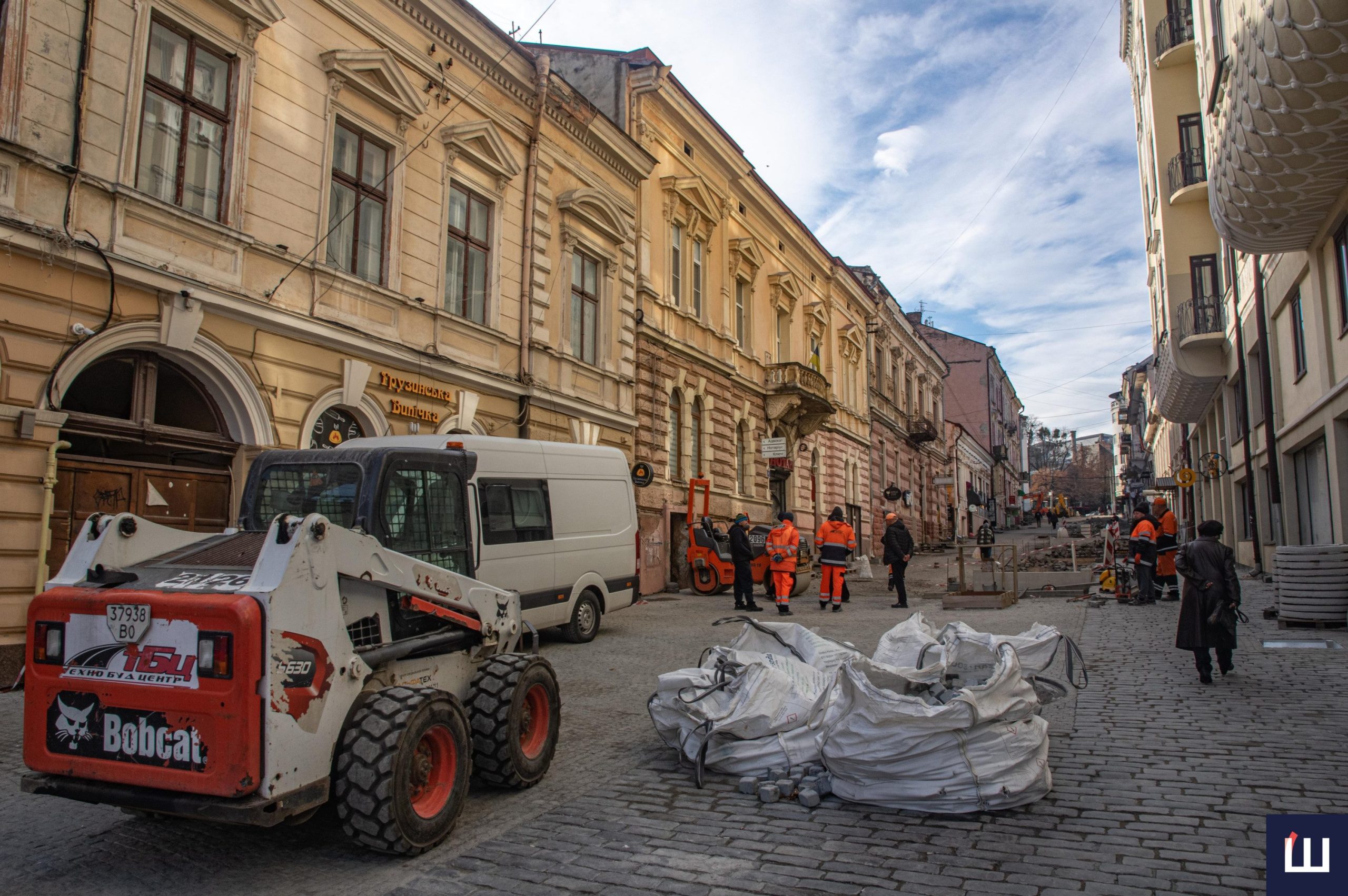 У Чернівцях завершують ремонт на вулиці Заньковецької