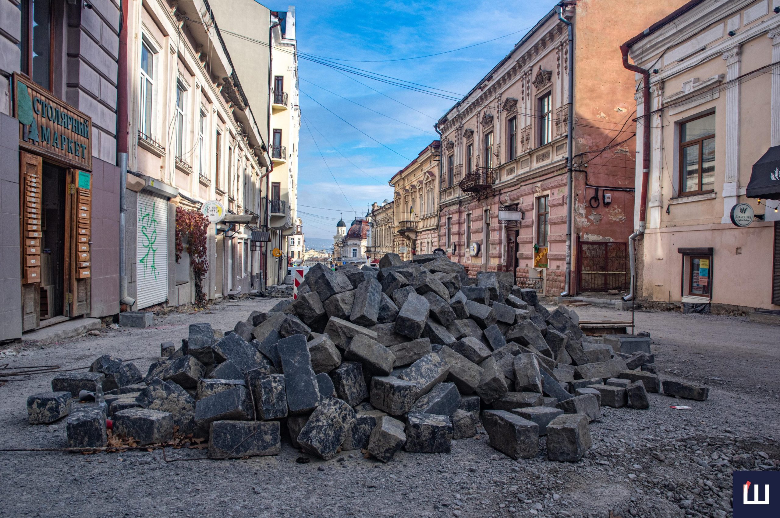 У Чернівцях завершують ремонт на вулиці Заньковецької 