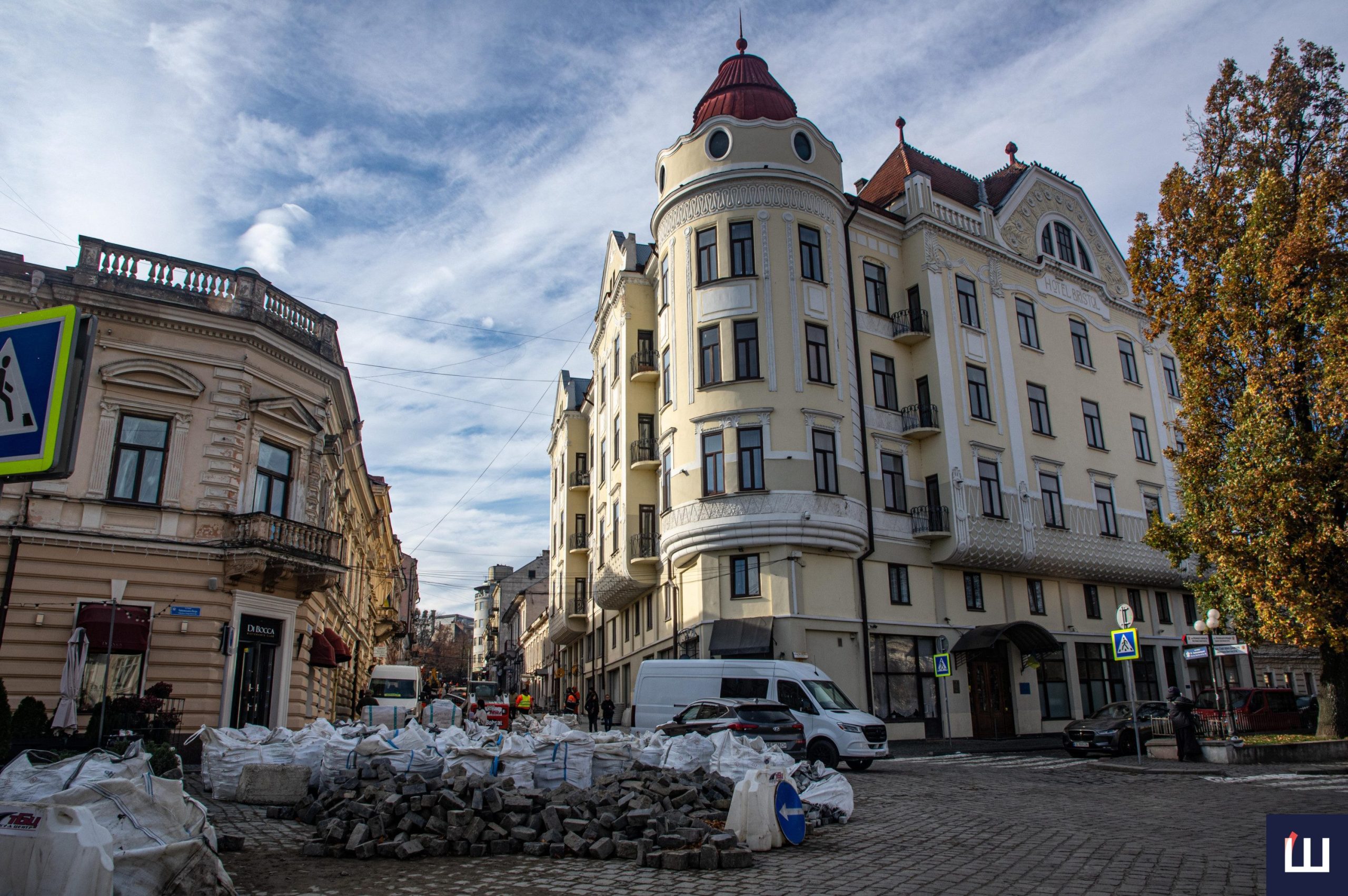 У Чернівцях завершують ремонт на вулиці Заньковецької 