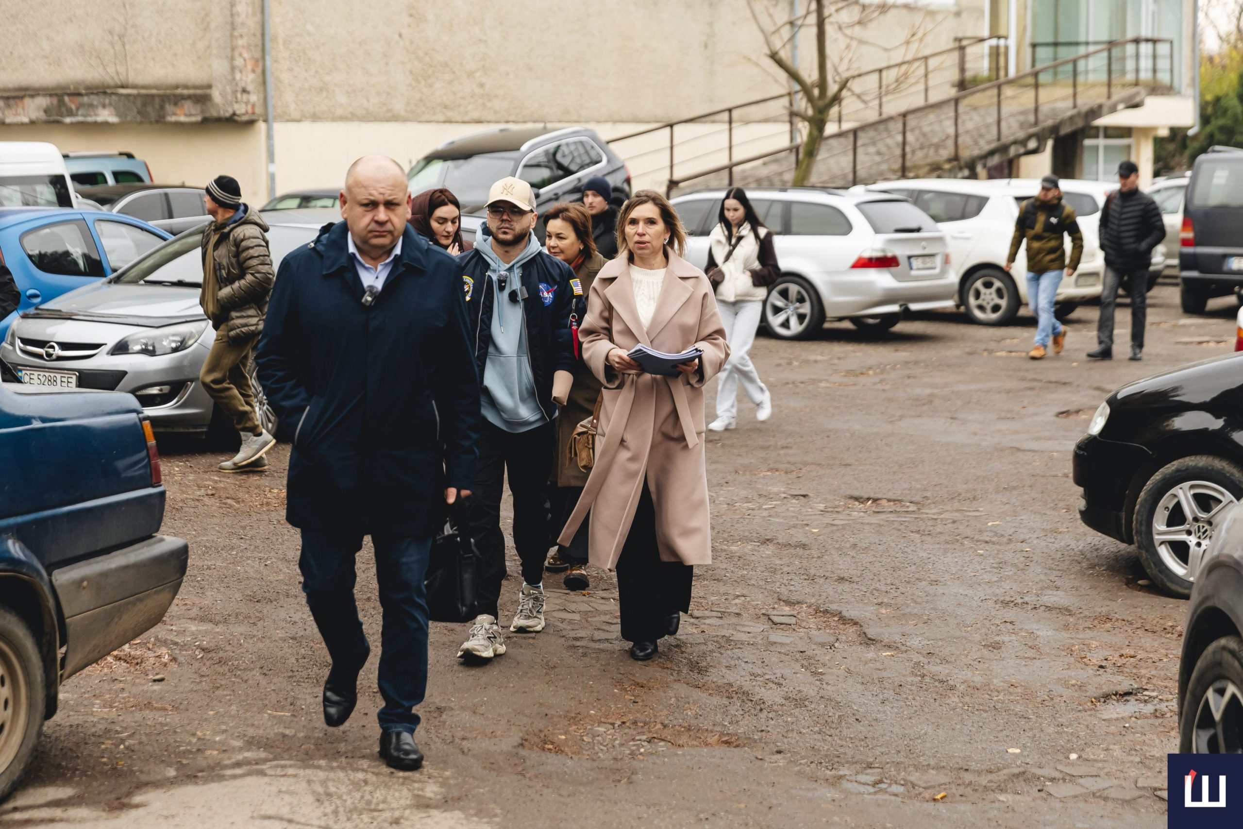 (Без)бар'єрний маршрут: у Чернівцях протестували на доступність ділянку вулиці Руської, де тривають ремонти