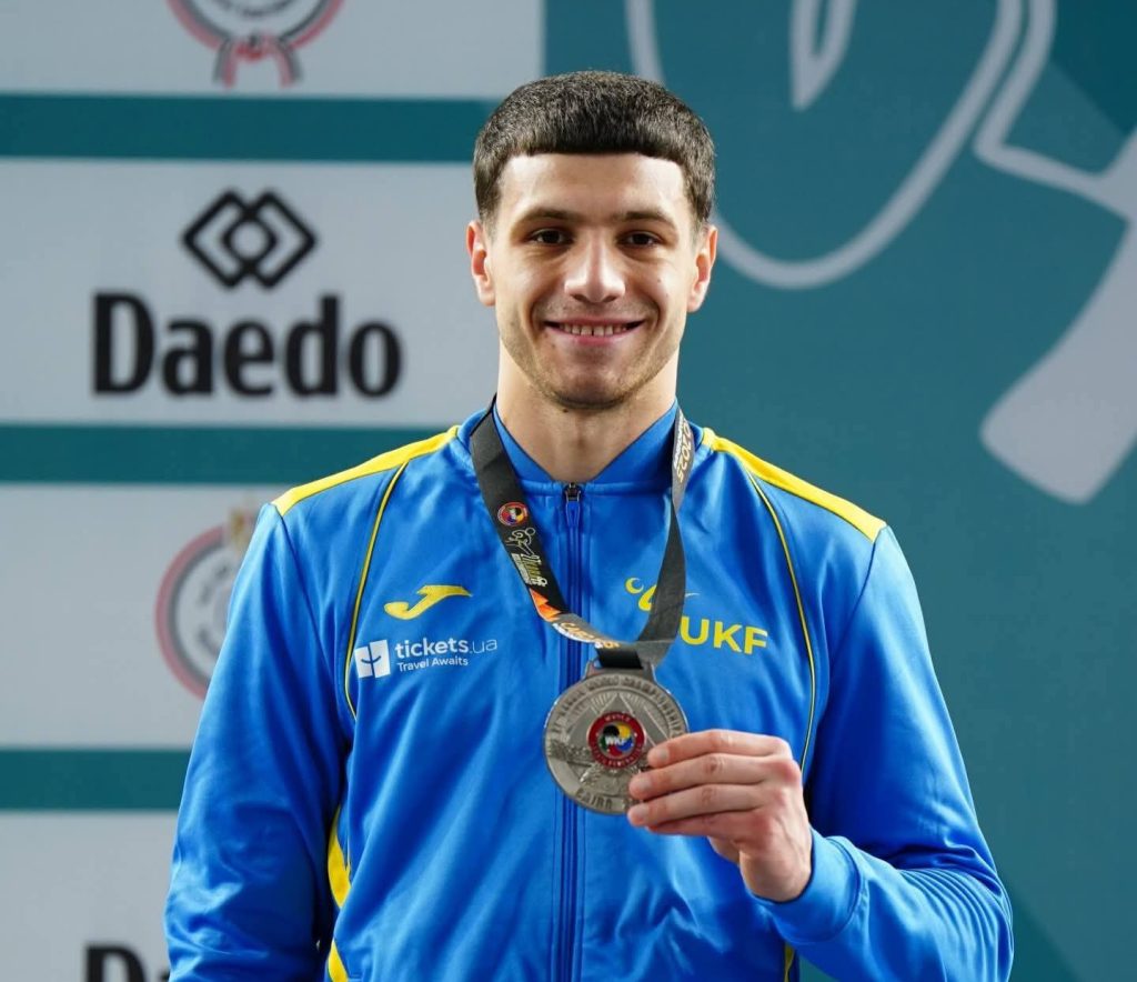 Андрій Заплітний став срібним призером чемпіонату світу з карате