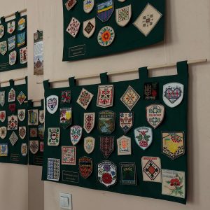 У Чернівцях презентували проєкт «Вишитий шеврон-оберіг»