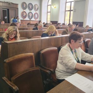 Четверо переможців є чинними директорами обраних шкіл.