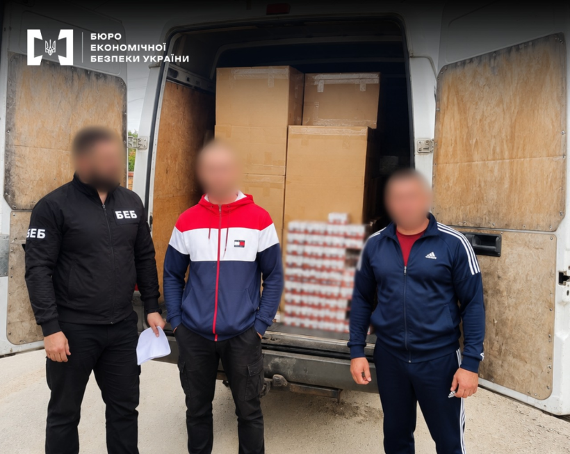 Штрафи, ґрати, конфіскація: що із незаконним обігом тютюнових виробів у Чернівецькій області